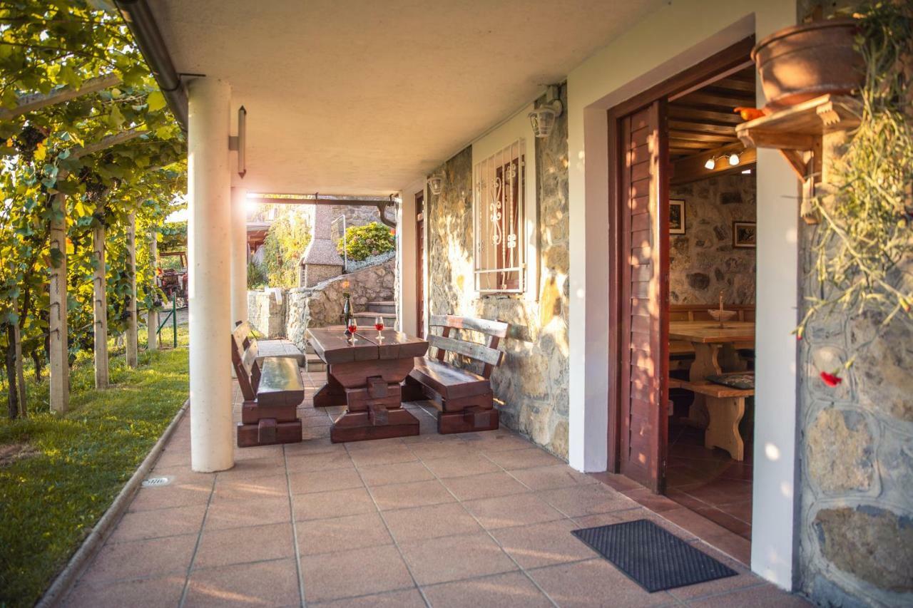Vineyard Cottage Urban Mirna Exterior foto